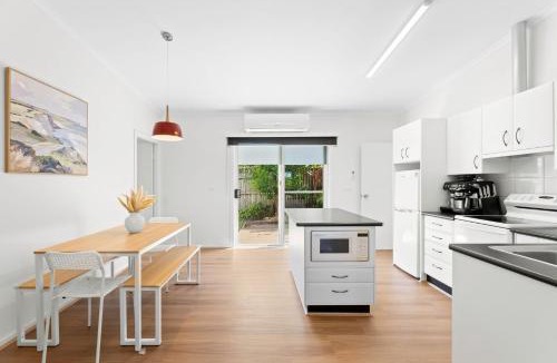 Narooma House | 5 Ross Street , Narooma NSW 2546