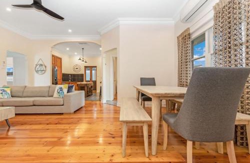 Moama House | 5 Simms - Echuca Holiday Homes