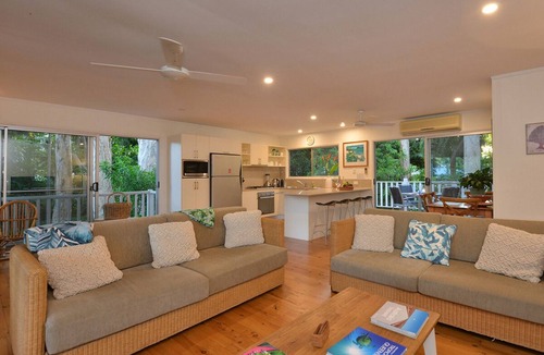 Port Douglas House | 5 Solina Close - 3 Bedroom House by the Beach