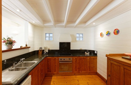 Port Fairy Hotel | 54 On Bank