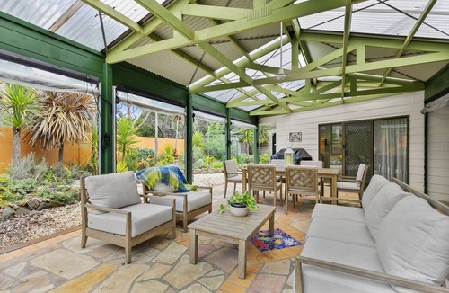 Surf Coast House | 5min walk to the Beach 5BR Home with Indoor Heated Pool