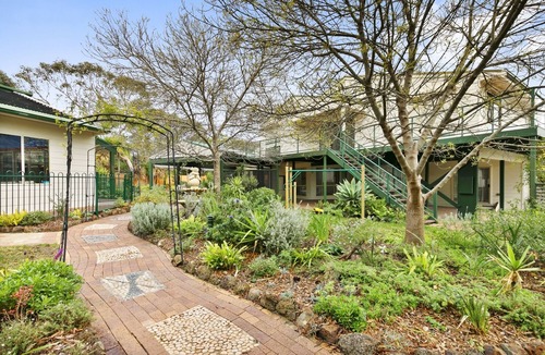 Surf Coast House | 5min walk to the Beach 5BR Home with Indoor Heated Pool