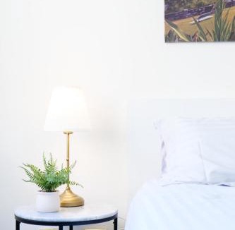 Surry Hills Apartment | 5mins Walk to Central 2 Bedroom Parking Pool