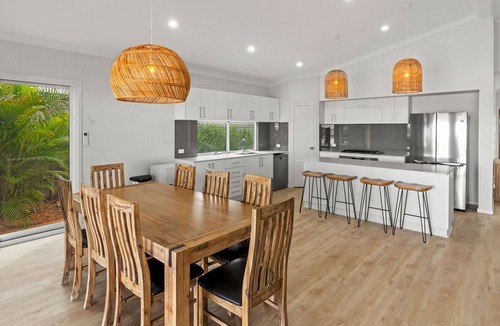 Exmouth House | 6 Kestrel Place - Newly listed Marina property