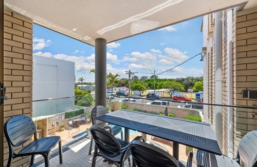 Maroochydore Apartment | 6 Seabelle - Opposite the beach Cotton Tree