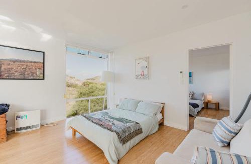 Goolwa South House | 61 Bristow-Smith Avenue Goolwa South - Linen Included