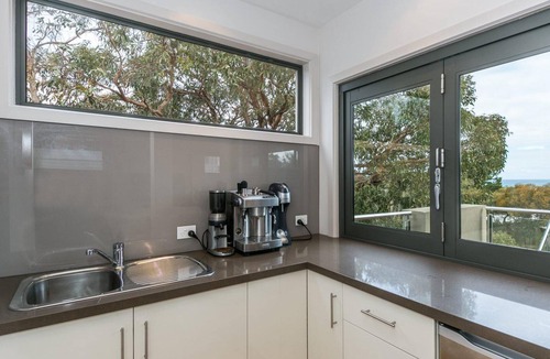 Anglesea House | 7 Almira -Premium Holiday Home Really Offers It All.