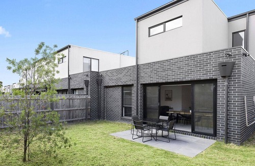 Clayton South House | 7 Mcmillan Street · The Main Residence
