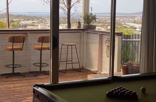 Port Lincoln House | 70s Retro House with Ocean Views - Family and Pet Friendly!
