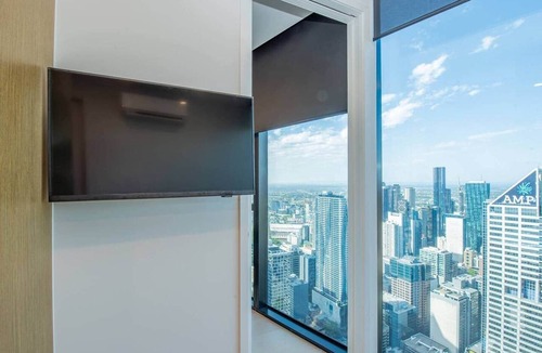 Melbourne Central Business District Apartment | 71st Floor Luxury Apartment | Melbourne CBD