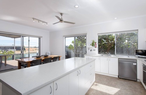 Exmouth House | 78 Madaffari Drive - Private pool