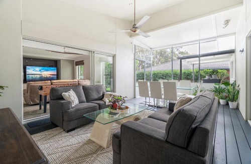 Port Macquarie House | 8 min to beach, Sleep 12 and Pets