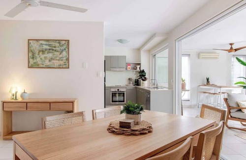 Cairns North Apartment | A Calm City Base Cairns CBD