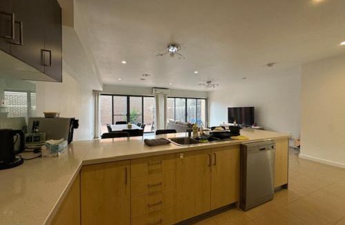 Springvale House | A cozy room with ensuite in Springvale, in a shared accommodation