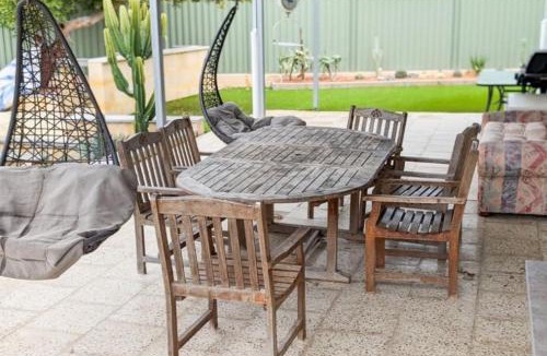 Lancelin House | A Golden Barrel
