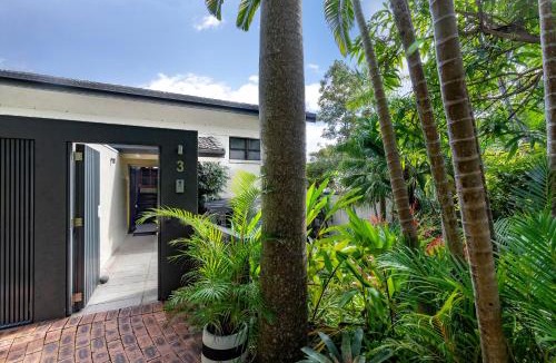 Noosa Heads Apartment | A Little Cove treasure, Noosa Heads