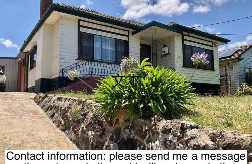 Pascoe Vale South House | A single room near the railway station