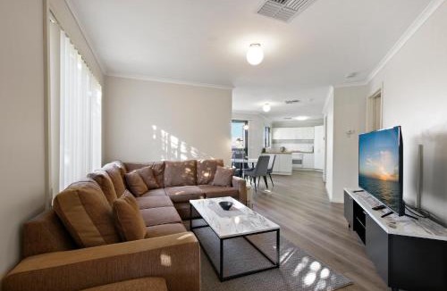 Metung House | A Stones Throw - Central Metung Escape