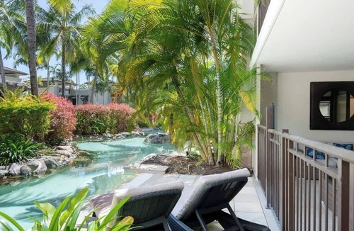 Port Douglas Apartment | A Well-deserved Beachside Resort Retreat