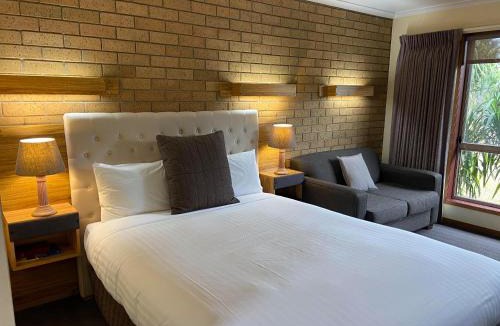 Hamilton Hotel | AAt 28 Goldsmith Motel
