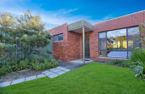 Paynesville House | Above Sunset