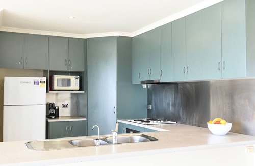 Moorowie House | ABSOLUTE BEACHFRONT AT HARDWICKE BAY