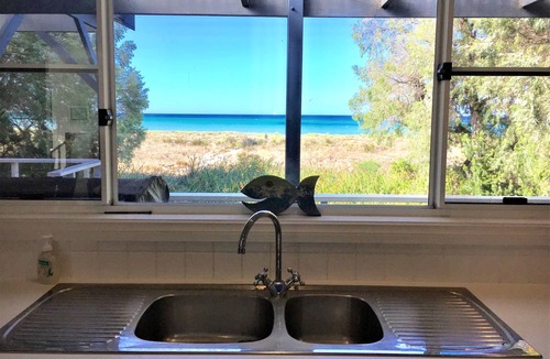 Quindalup House | Absolute Beachfront - Quindalup Beach House