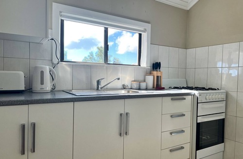 Ripon House | Absolute Waterfront 2 bedroom Holiday Home