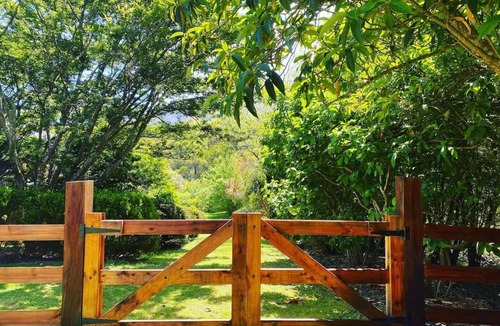 East Warburton House | Acerage Estate, Large Groups, River Access + Pets
