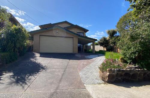 Doncaster House | ADA Homestay