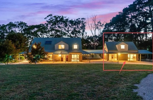 Summertown House | Adelaide Hills Luxury Amenities resort #103