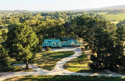 Summertown House | Adelaide Hills Luxury Amenities resort #103
