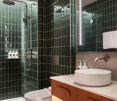 Hobart Central Business District Hotel | Adina Hobart