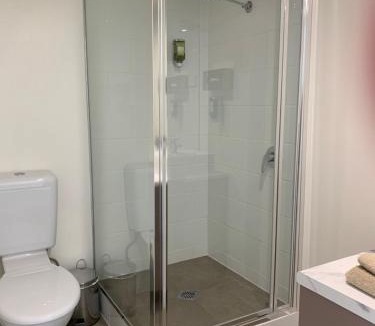Launceston CBD Apartment | Adina Place Motel Apartments
