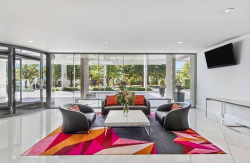 Dickson Hotel | Adina Serviced Apartments Canberra Dickson