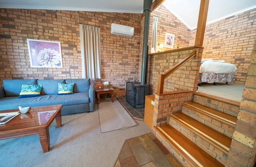 Bethany House | Adorable Lodge 1 AT Blickinstal Retreat