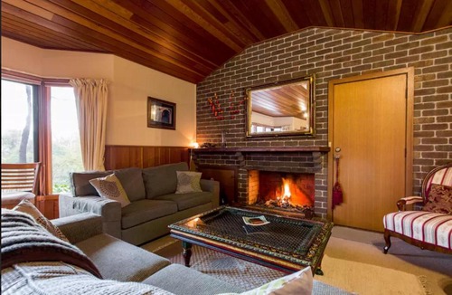 Mount Macedon House | Adrienne's Country Retreat