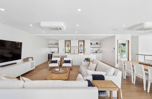 Terrigal Apartment | Adults-Only Luxe Stay | Private Spa, Walk to Beach