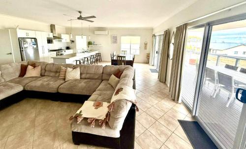 Kingscote House | Africaine Voyage