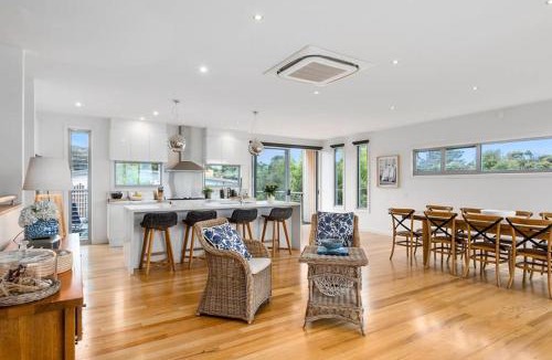 Aireys Inlet House | Aireys Coastal Beach House Luxury with Ocean Views
