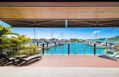 Airlie Beach House | Airlie Beach Marina-Front Luxury at 10 The Cove