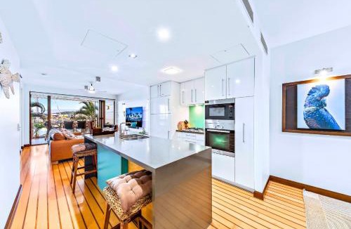 Airlie Beach Apartment | Airlie Marina Views Escape