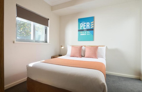 Redcliffe Apartment | Airport Apartments by Vetroblu