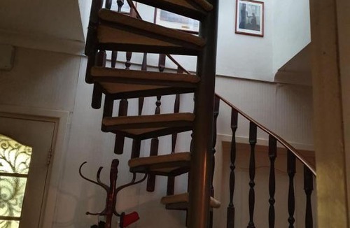 Cloverdale House | Airport HomeStay