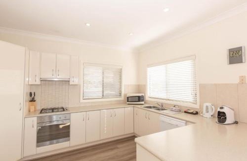 Jindabyne House | Alaska 8 Poley Cow Lane