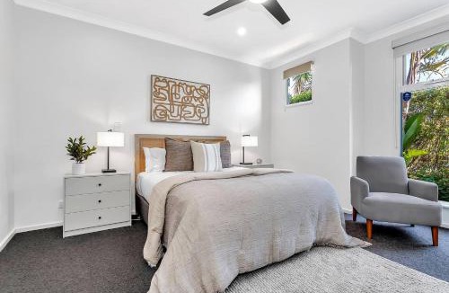 Normanville House | Albatross - Golf Course Retreat at Links Lady Bay