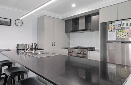 Inverloch House | Albatross Retreat - A Stylish New Modern Home