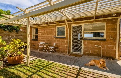 Aldinga Beach House | Aldinga Stunning Sea View – 2BR Retro Vibe
