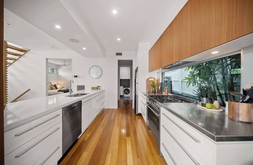 Alexandra Headland House | Alex Headland Haven - 3 Level Modern Retreat
