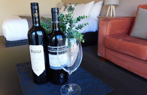 Penola Hotel | Alexander Cameron Suites